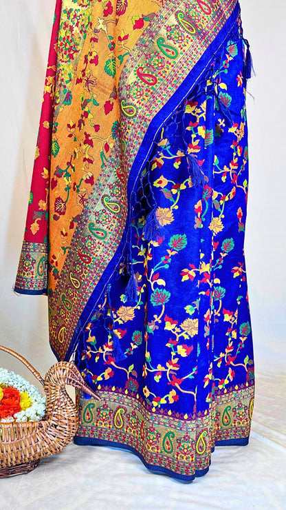 Elegant Floral Nevi Blue Meenakari Saree With Blause