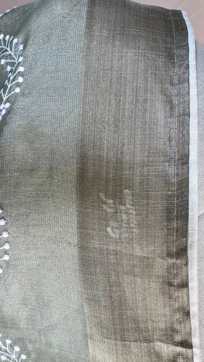 Elegant pista green tissue Saree with Embroidery border& Floral Motifs