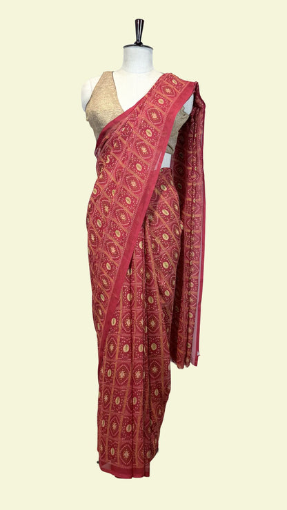Red Geometric Print Synthetic Saree