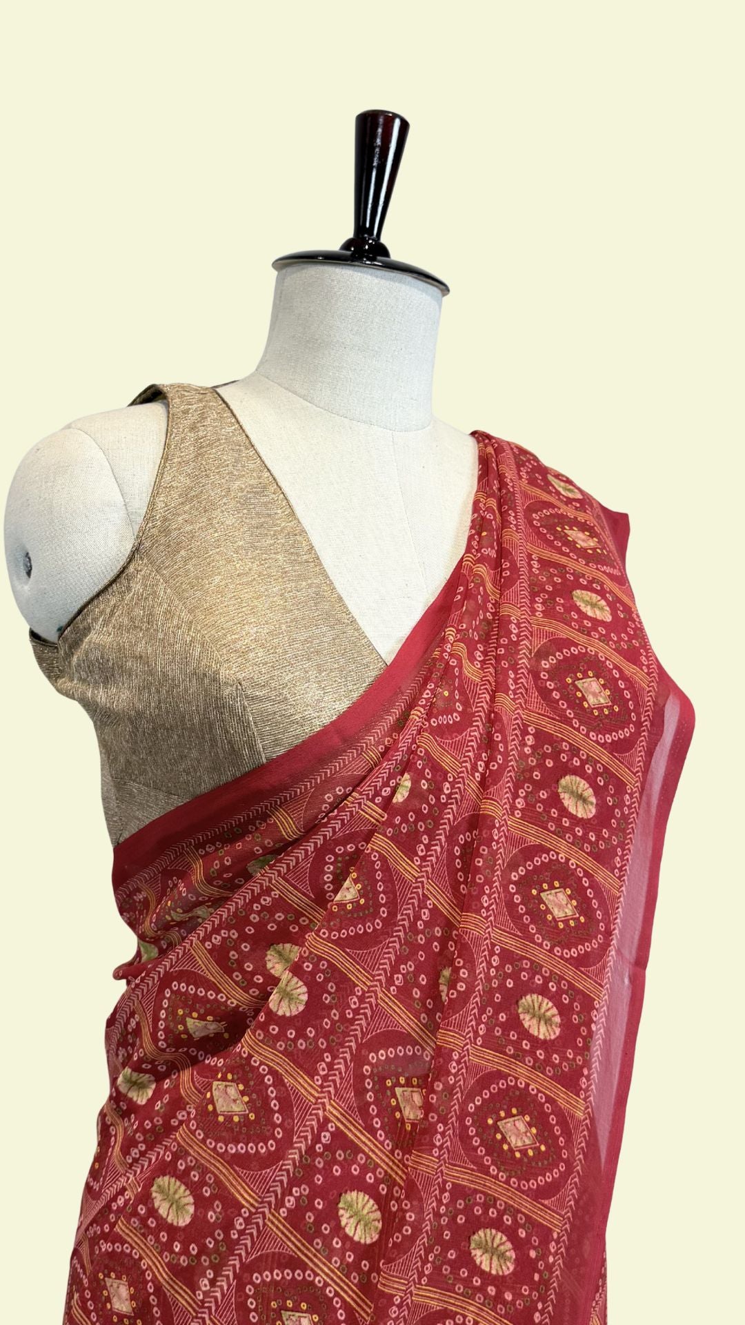 Red Geometric Print Synthetic Saree