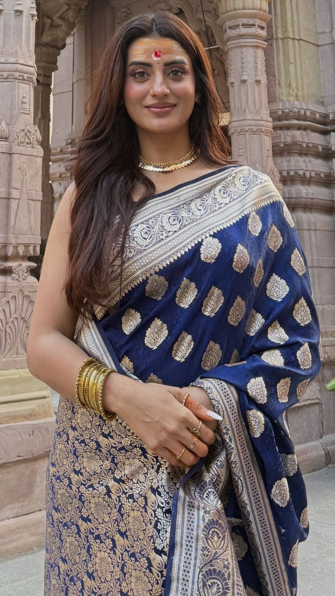 Banarashe Premium Saree – Celebrity Edition Akshara Singh