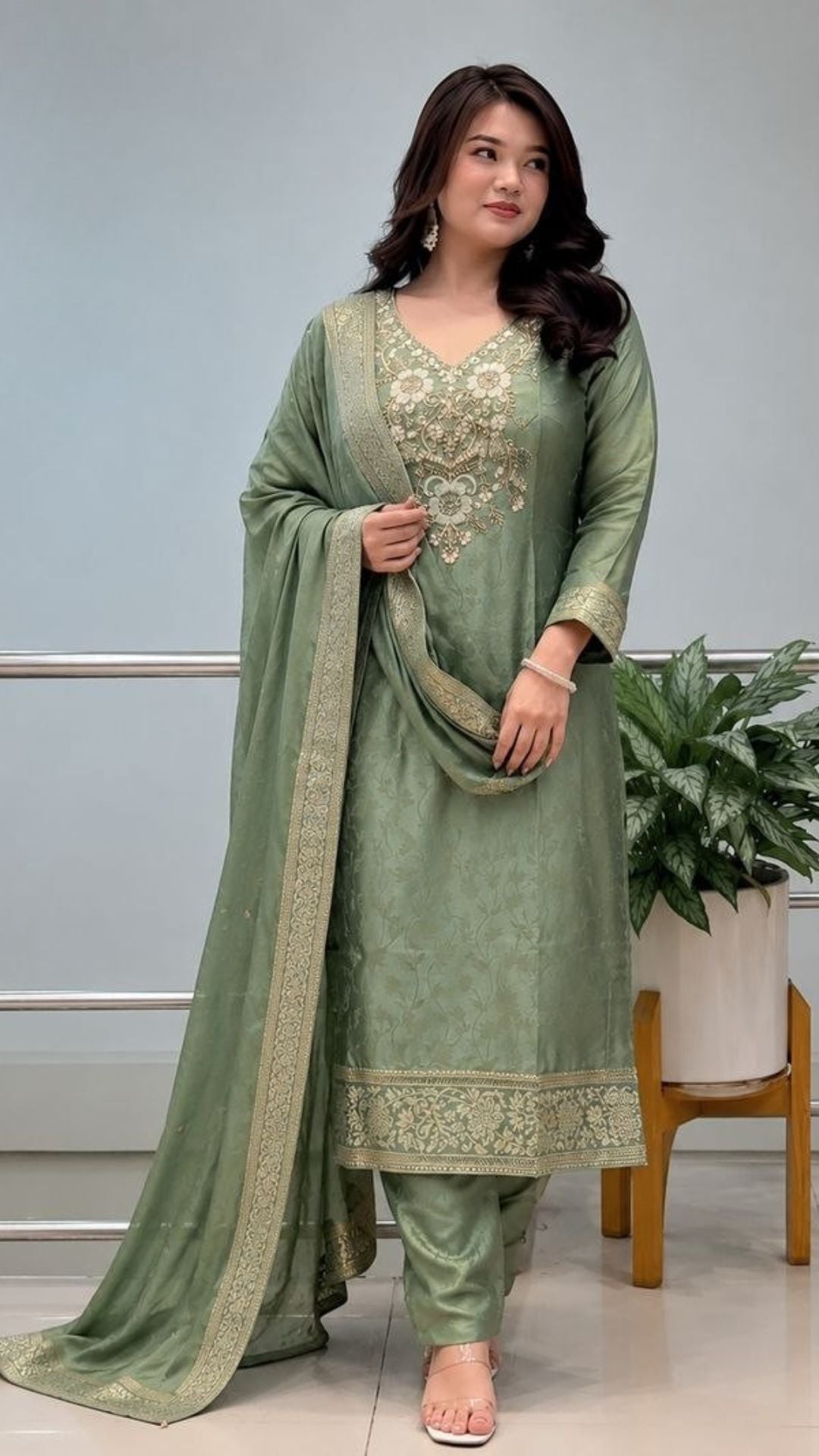 Women’s Designer Tissue Suit Set with Handwork Neck
