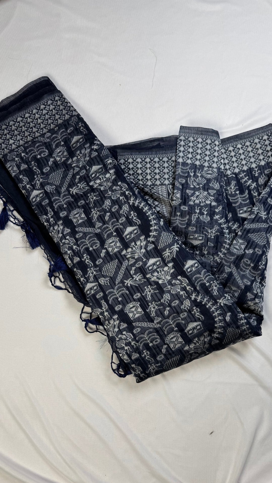 Banarashe Navy Blue & Cream Handloom Banarasi CottonsSaree with Dual Motifs