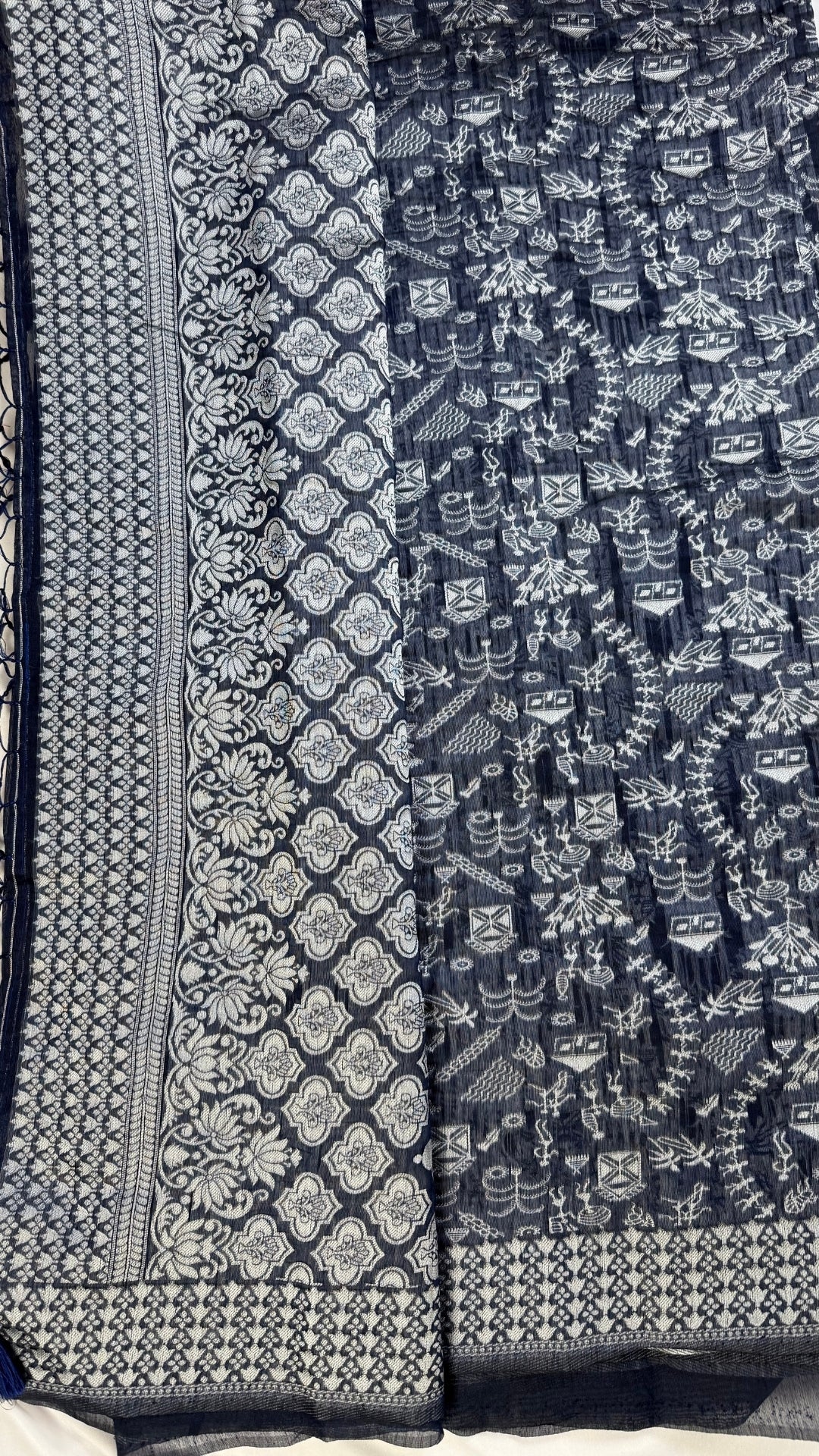 Banarashe Navy Blue & Cream Handloom Banarasi CottonsSaree with Dual Motifs
