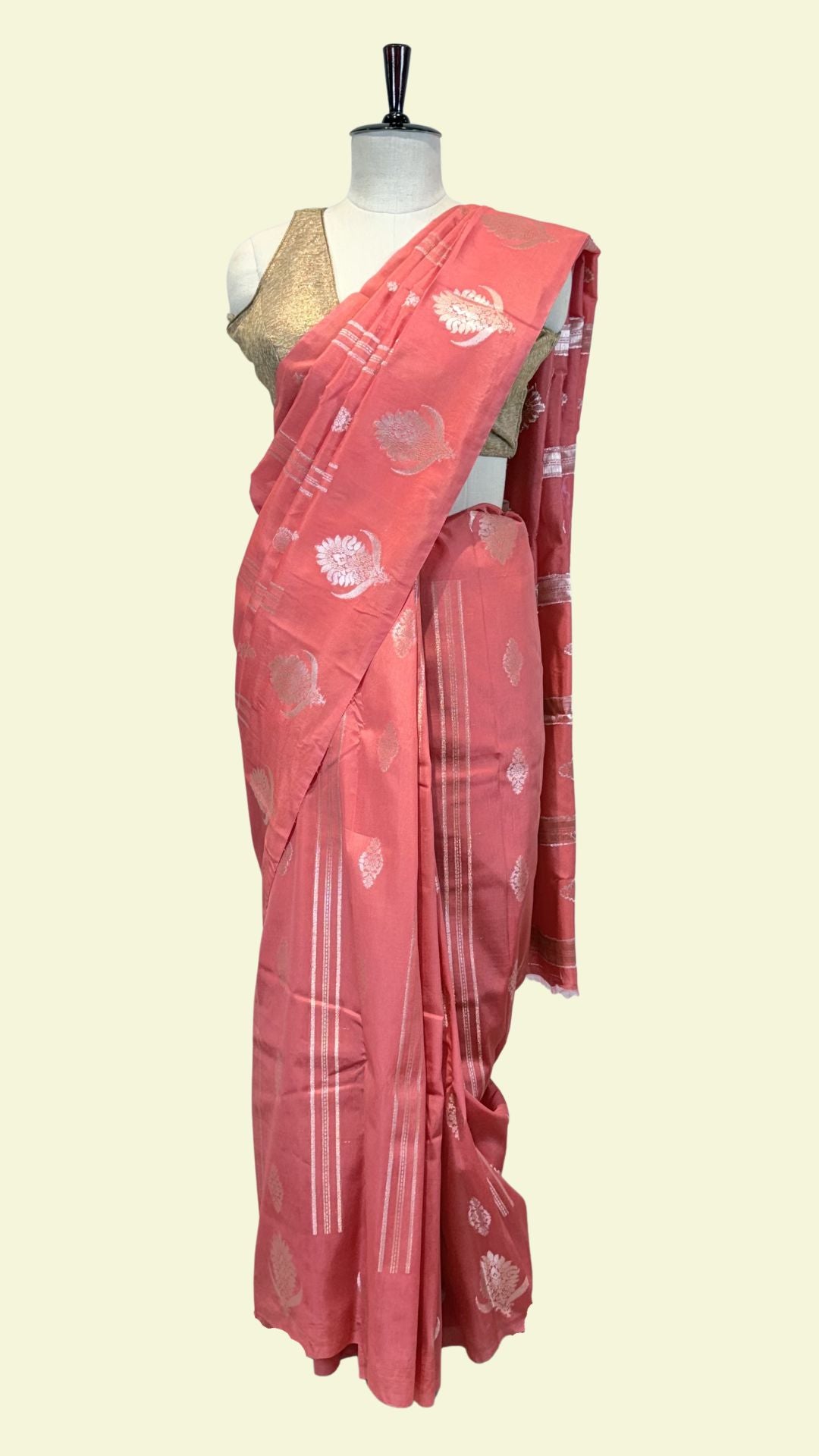 Red Raw Mango Silk Saree with Floral Weaving