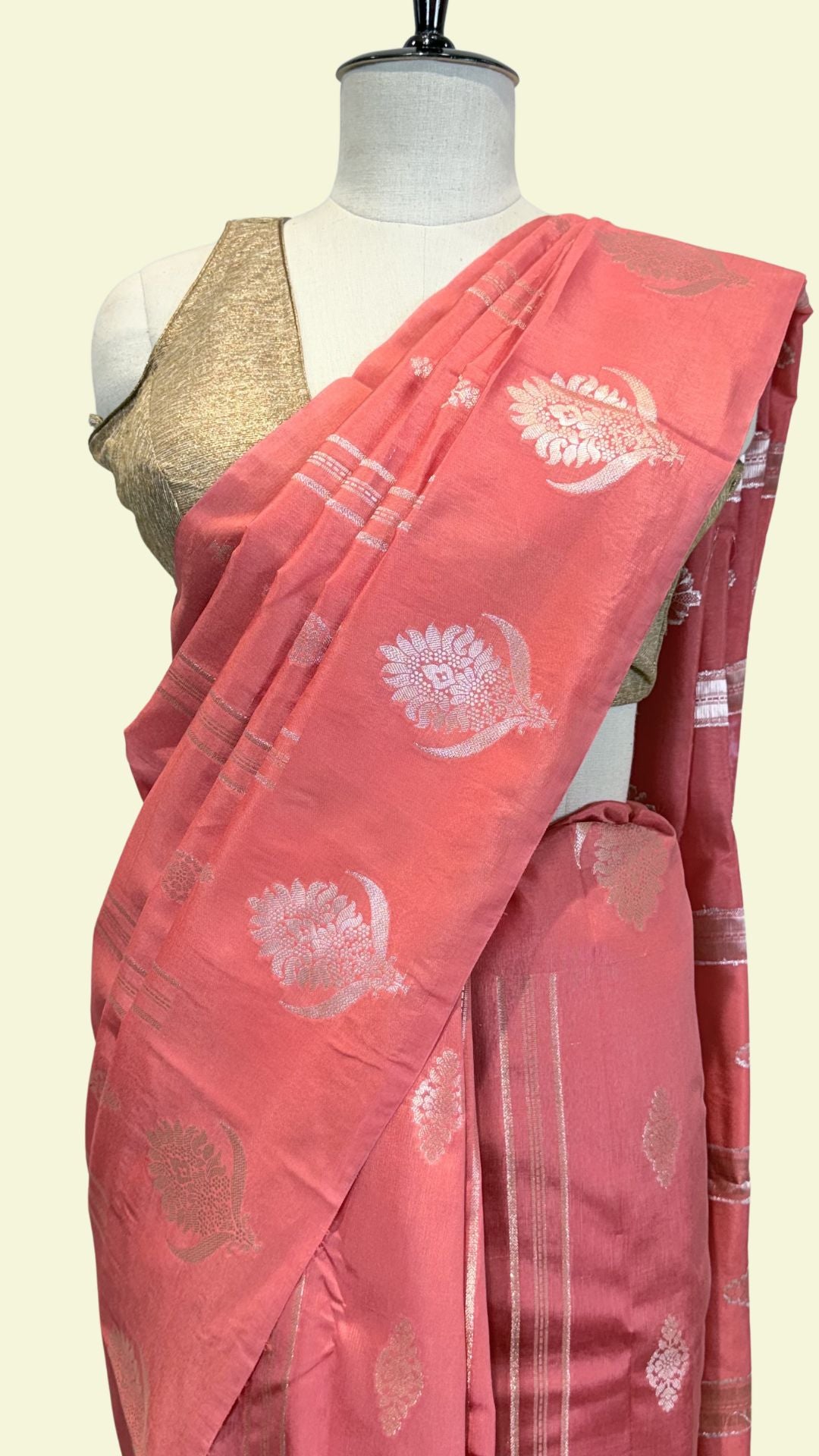 Red Raw Mango Silk Saree with Floral Weaving