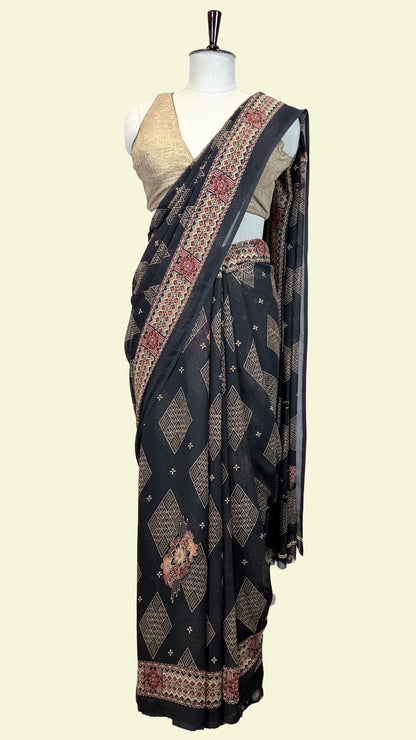 Black Geometric Printed Synthetic Saree