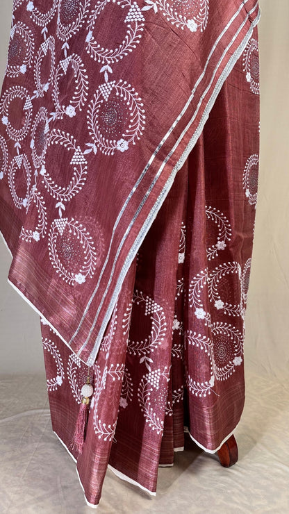 Elegant maroon tissue Saree with Embroidery border& Floral Motifs,