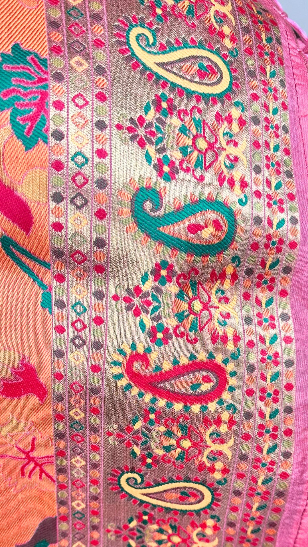 Elegant Pink Floral Meenakari Saree With Blause piece for Festival Wear,