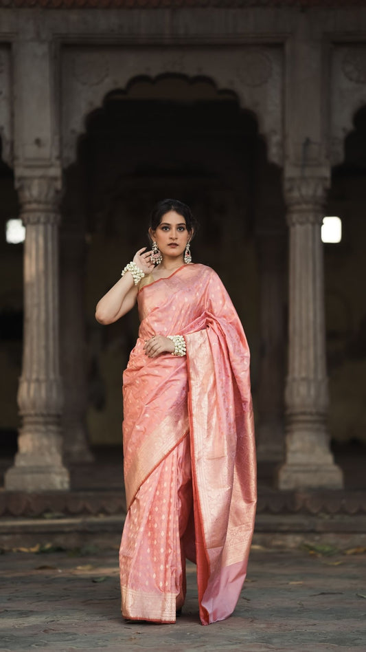 Pure Silk Handloom Tanchoi Booti Saree – Pink with Golden Zari Border