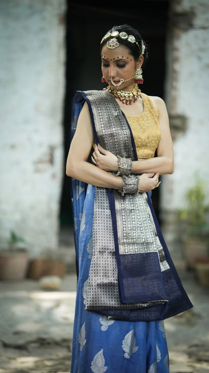 Georgette Dyble Fabric Saree – Royal Blue with Silver Zari Scuet Border