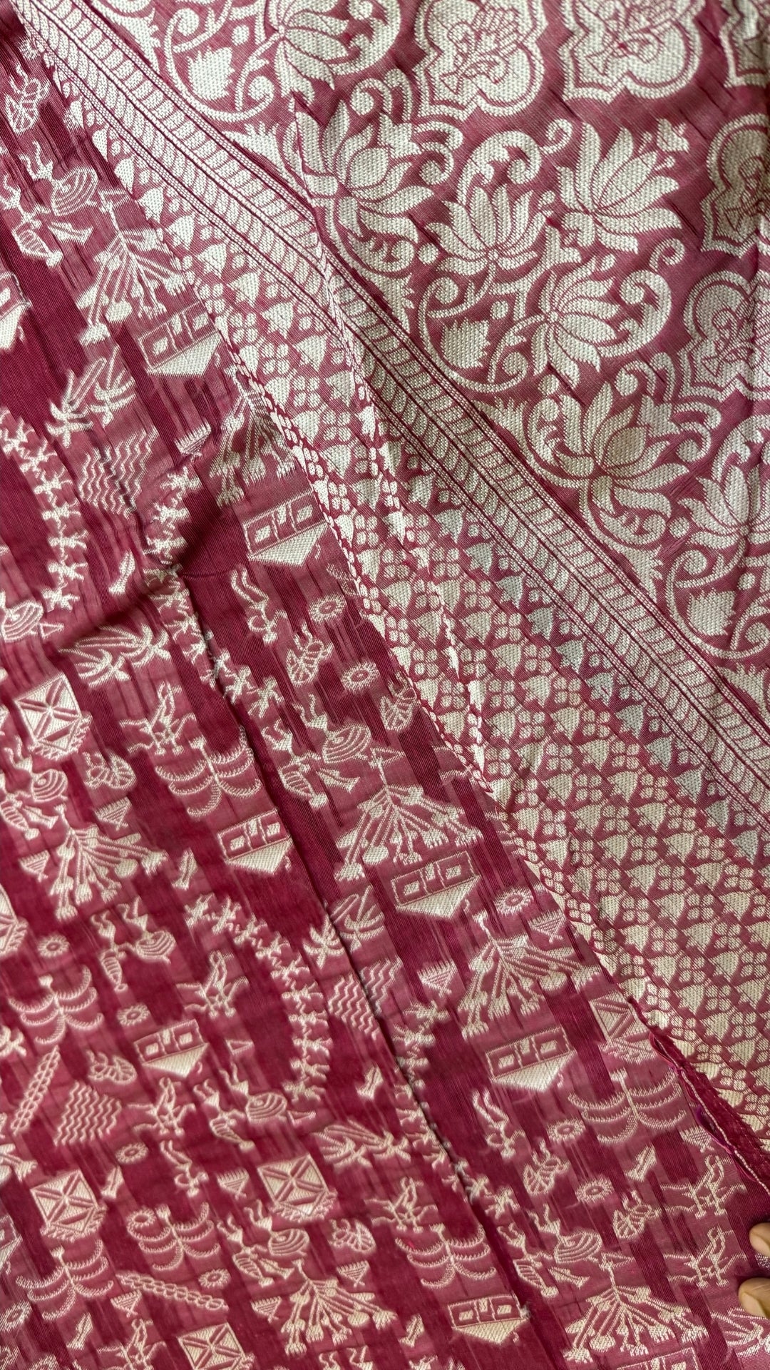 Banarashe Pure Georgette Banarasi Saree in Maroon with Village Scene Weave