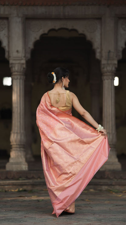 Pure Silk Handloom Tanchoi Booti Saree – Pink with Golden Zari Border