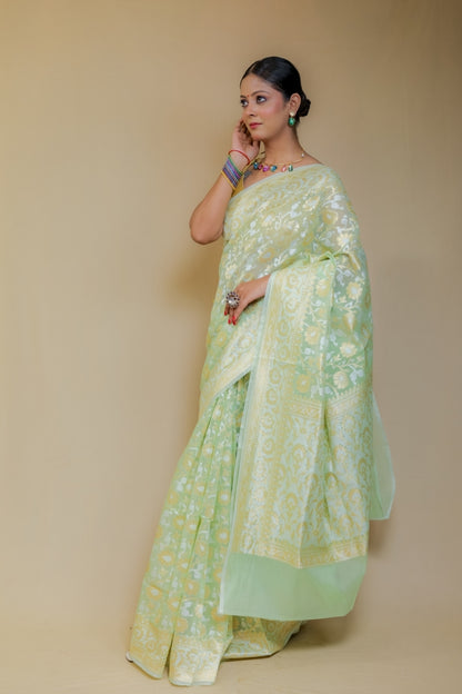 Pastel Pistachio Green Pure Handloom Banarasi Kataan Jamdani Saree