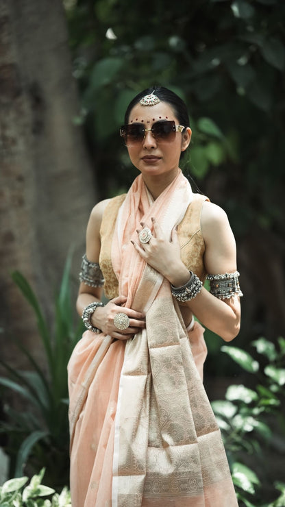 Nilen Cotton Tussar Zari Booti Saree – Soft Peach Elegance