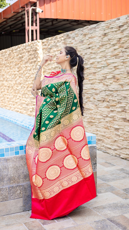 Mehendi Majesty Banarasi Silk Saree in Emerald Green & Rani Pink with Gold Zari Weave