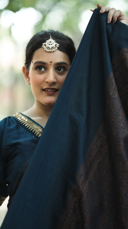 Pure Silk Monga Plain Resham Work Saree – Ivory with Deep Navy Border
