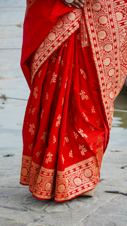 Sindoor Saubhagya Banarasi Silk Saree with Antique Zari Vine Work