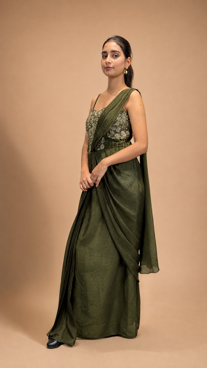 Emerald Green Embellished Pre‑Draped Saree Gown