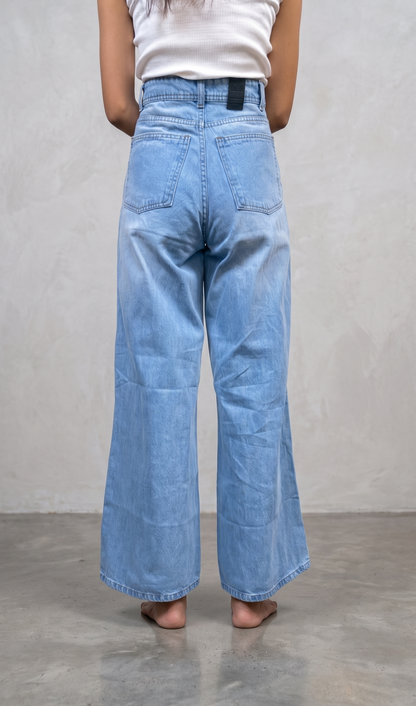 Women's Light Blue Wide-Leg Denim Jeans