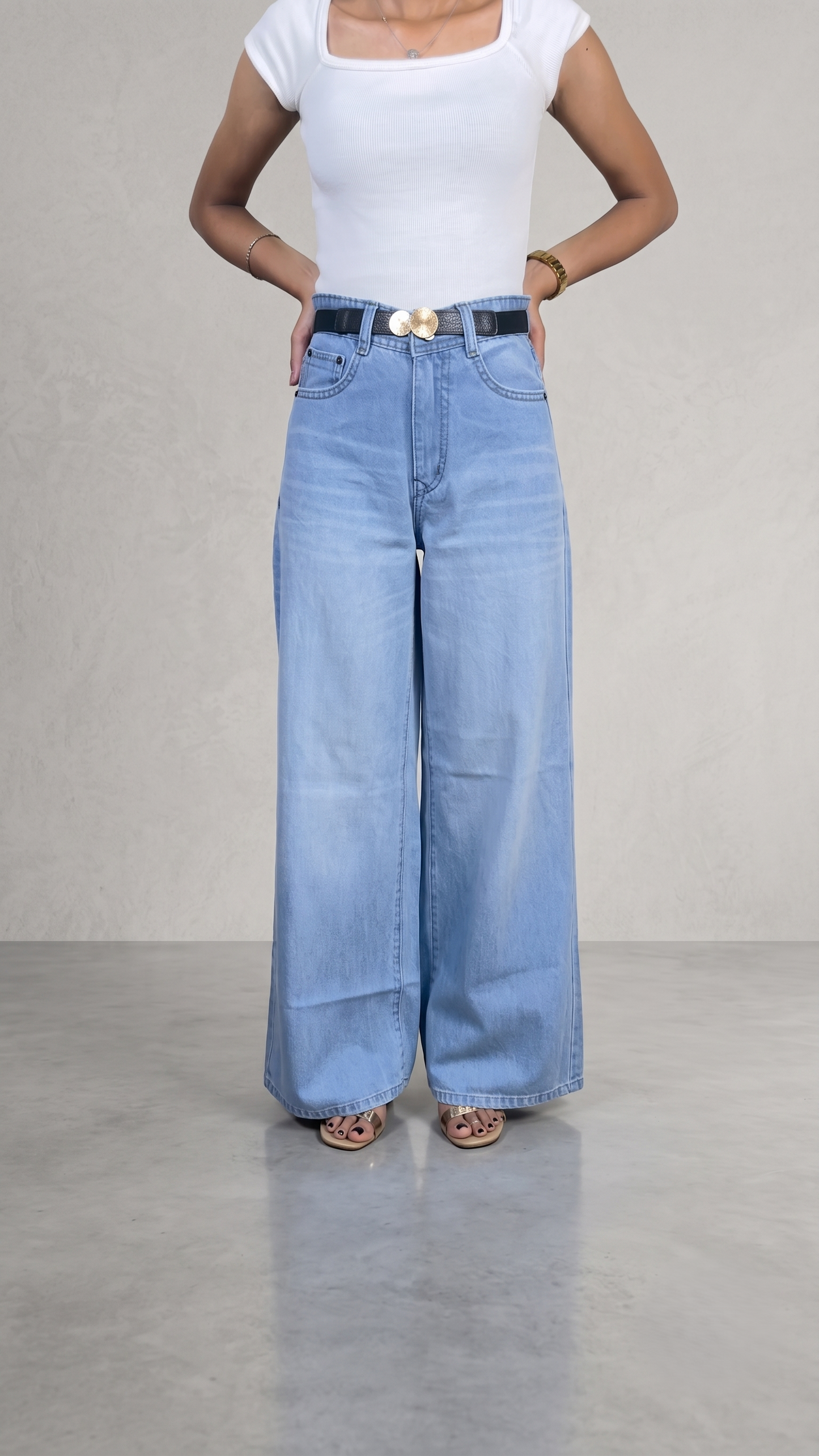 Women's Light Blue Wide-Leg Denim Jeans