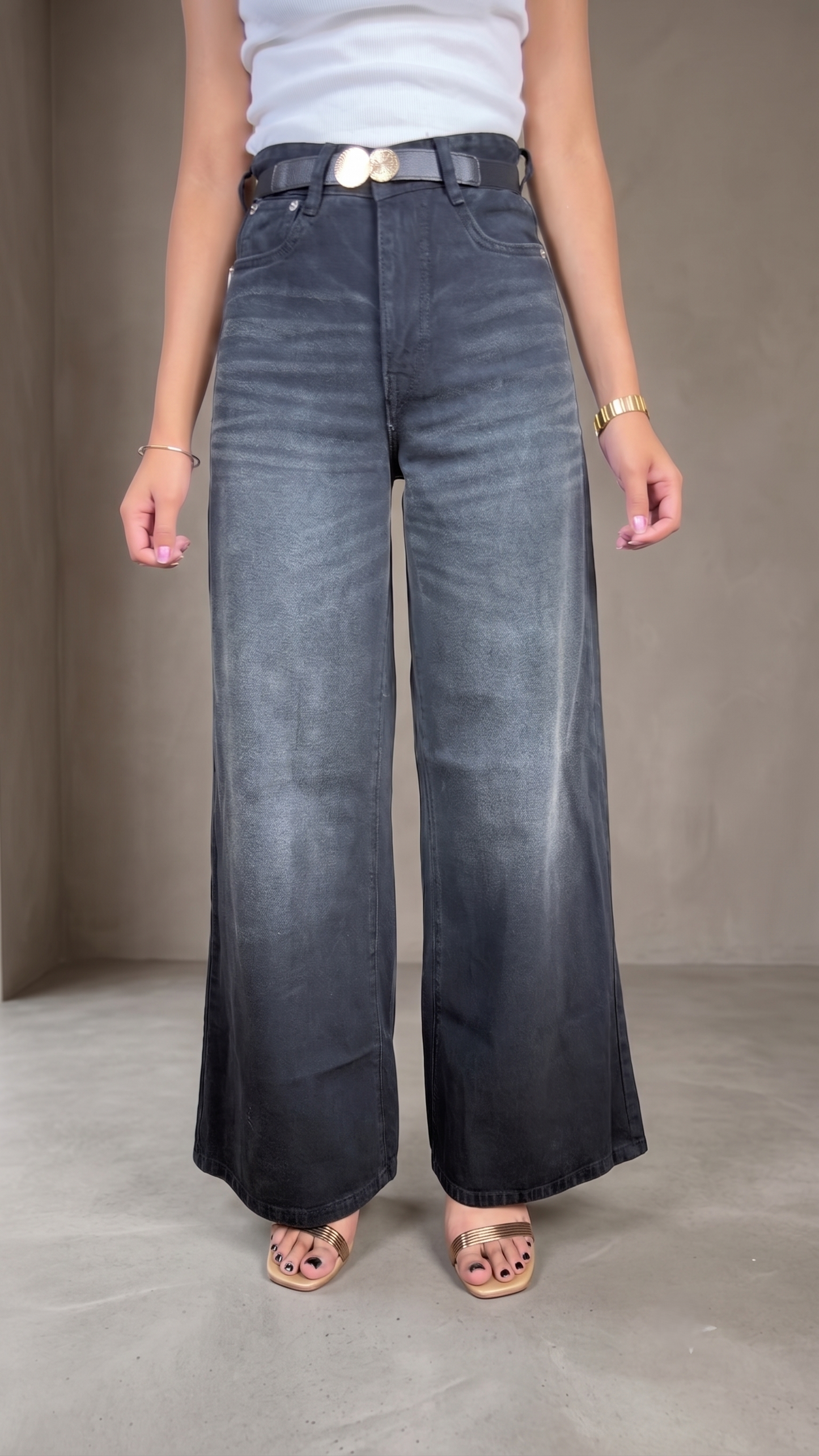 BanaraShe High-Waist Wide-Leg Flared Jeans