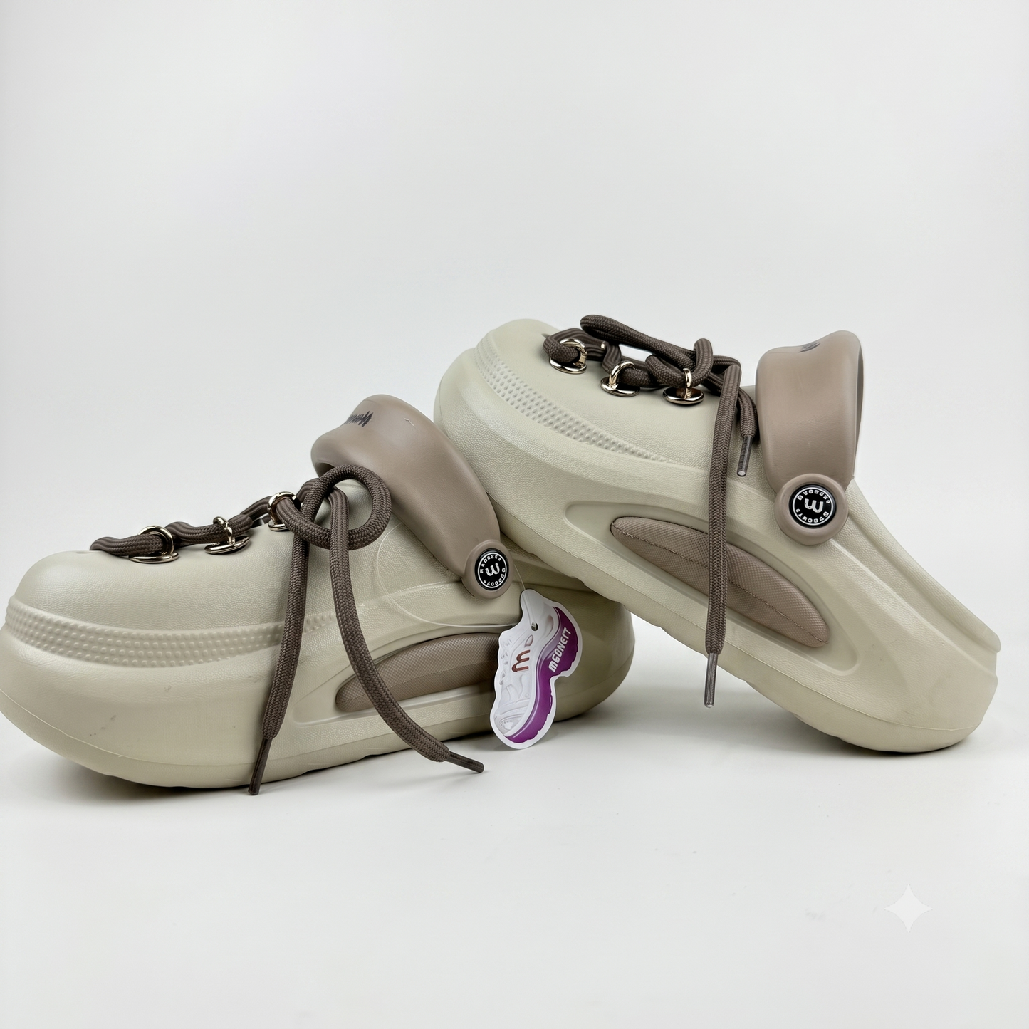 Women Magnett Chunky Lace-Up Clogs