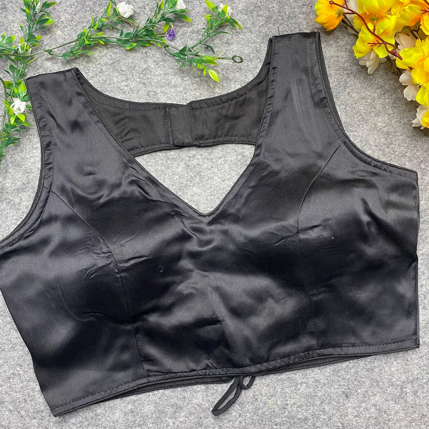 Semi-Satin Sleeveless Blouse Featuring Heart-Shaped Back Design