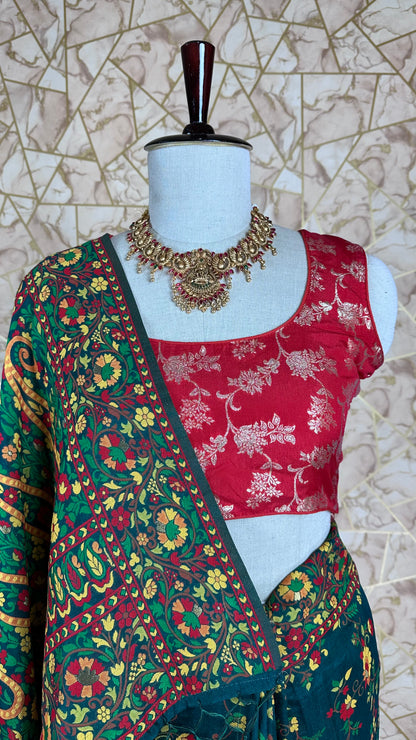 Elegant Green Floral Meenakari Saree With Blause piece for Festival Wear,