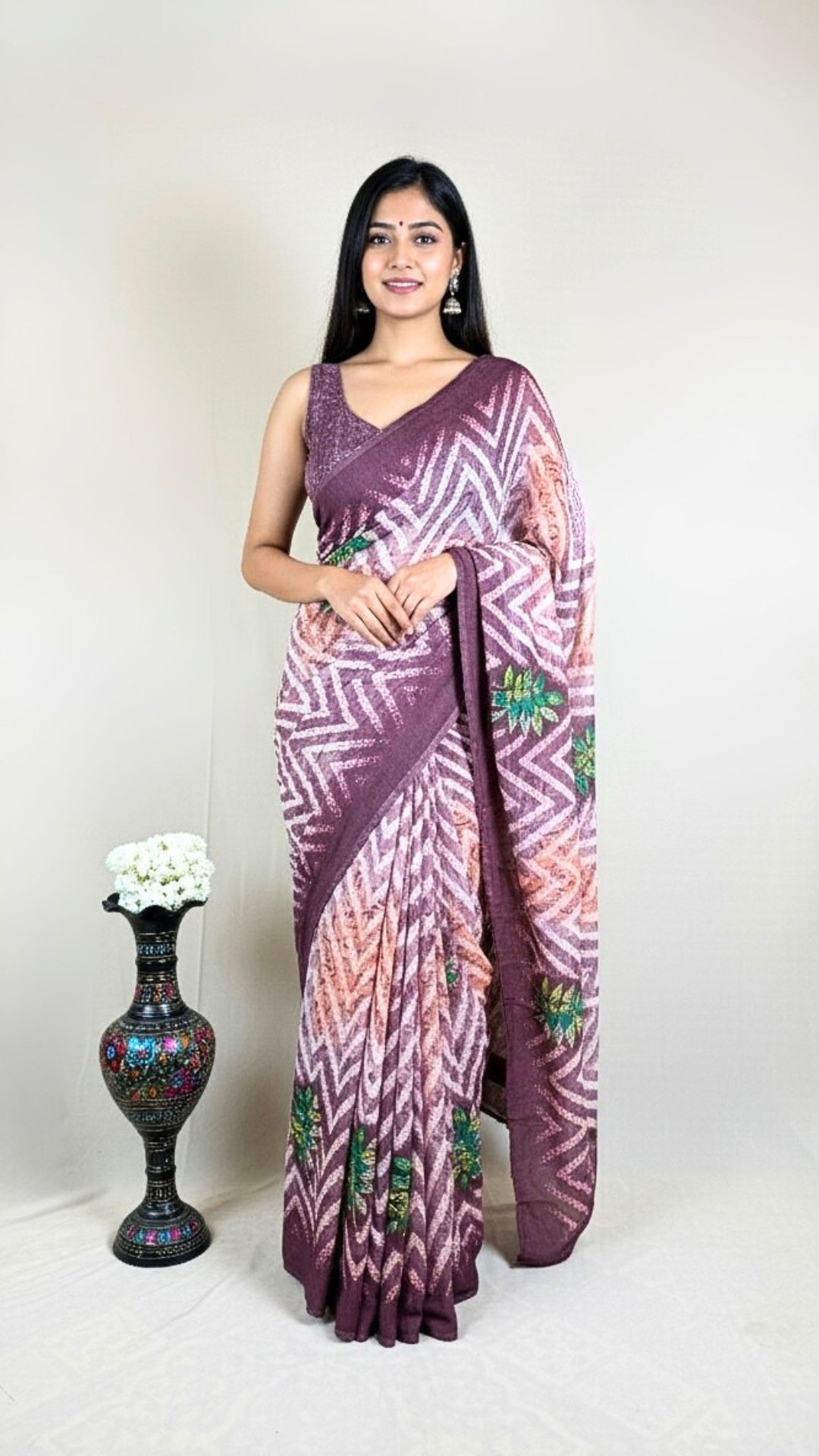 Trendy Mauve Zigzag Printed Georgette Saree with Floral Design & Blouse Piece – Lightweight Daily Wear Saree for Women