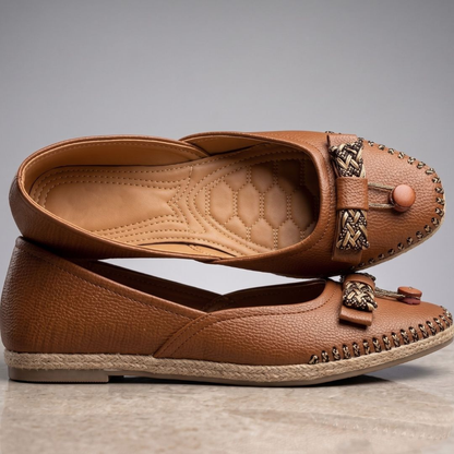 Banarashe Classic Tan Woven Bow Slip-On Juttis