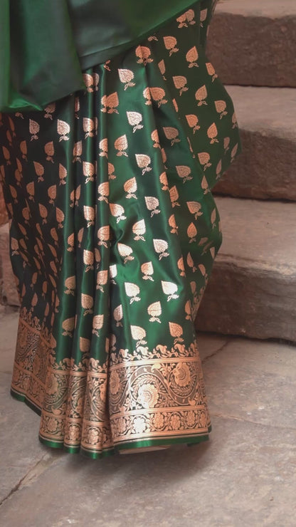 மணப்பெண் பச்சை முஹூர்த்தம் பனாரசி பட்டுப் புடவை
